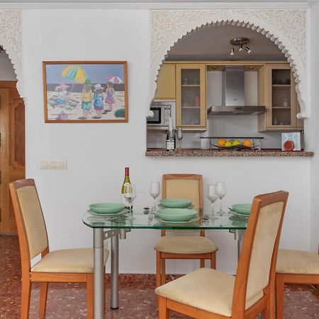 Beachfront, Two Bed- & Bathrooms, Private Parking Fuengirola Exterior foto